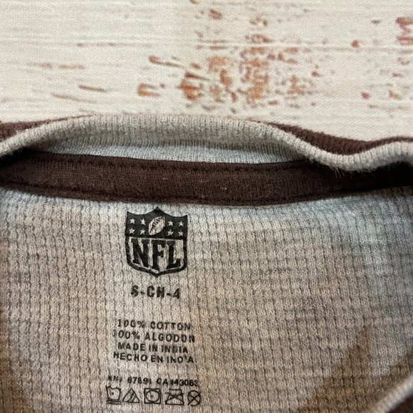 Boys Cleveland Browns NFL Licensed Game Day Long Sleeve Tee - Picture 4 of 4